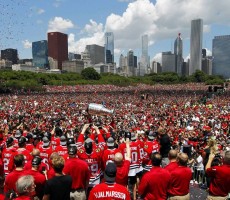 CT blackhawks-celebration09b.jpg