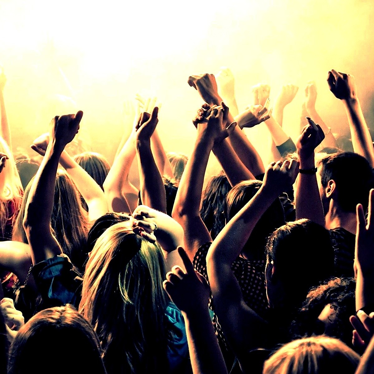 20507-people-party-wallpaperx1200-people-party-disco-510-3603