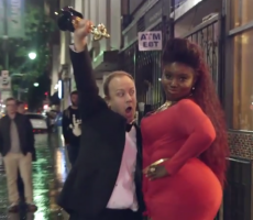Guy Walks Around Town Pretending To Be An Oscar Winner, Has An Awesome Time