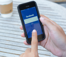 You Can Now Send Money Via Facebook Messenger For Some Reason