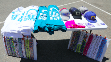 I Went Door To Door For Bernie Because I Don't Want My Girlfriend to Leave Me