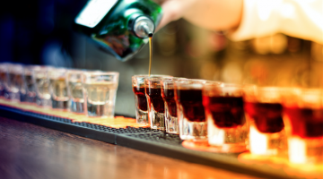 Let's Breakdown These Yelp Reviews For Noted Douchey Austin Club Rio