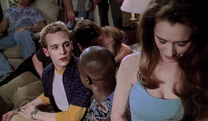 How To Mingle At A House Party When You Hate Mingling At House Parties