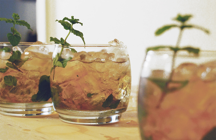 Things Girls Do After Graduation: Kentucky Derby Party