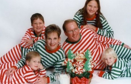 awkward-christmas-family-photos--large-msg-135455998663